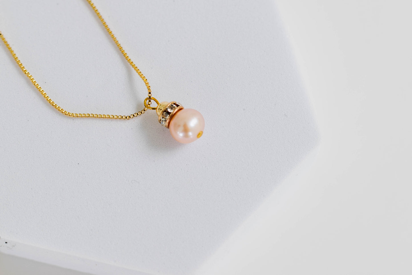 Bauble Necklace | Pink pearl | Wisdom